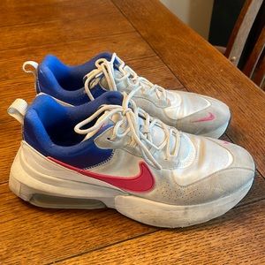 Nike Women’s shoes size 11